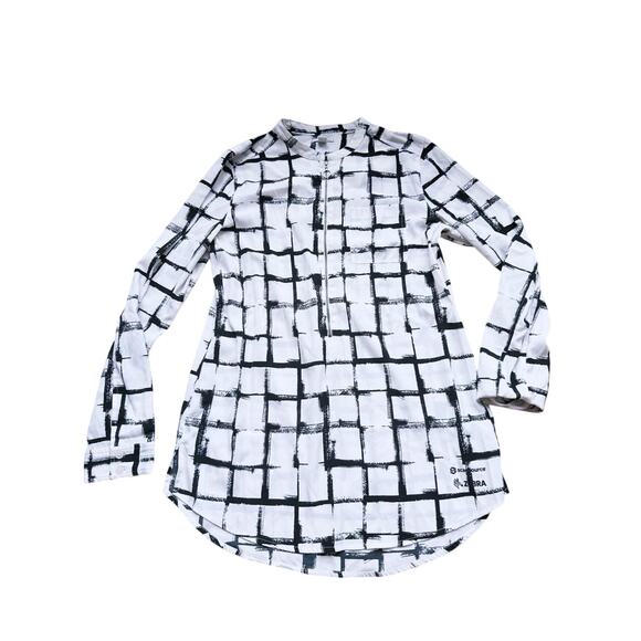 Halogen Half Zip Checker Tunic Top Small White Black - Picture 2 of 8